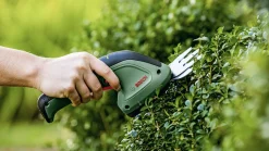 Bosch Akku- Gras-und- Strauchschere EasyShear 3,6 V