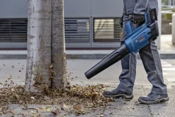 Bosch Professional Akku Laubbläser GBL18V-750, solo