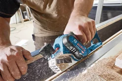 Bosch Professional Akku-Hobel GHO 12V-20 Solo