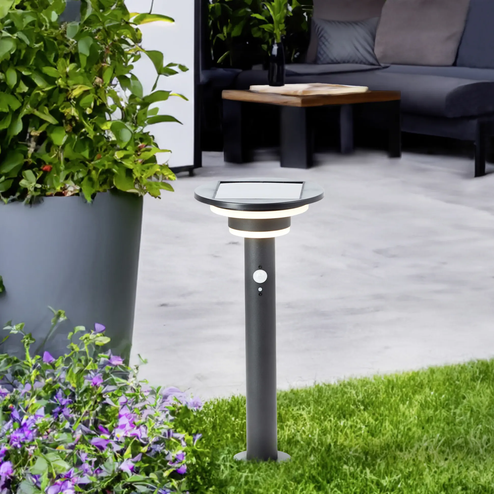 Brilliant LED Außen-Solarleuchte Garvina 3W warmweiß Solar Bewegungsmelder