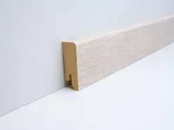 B.S. Bauprogramm Clip-Sockelleiste 250 cm 50 x 18 mm Eiche crema