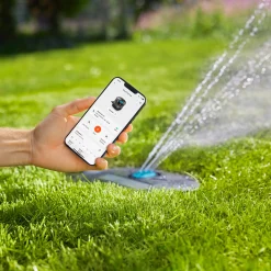 Gardena Bewässerungssystem Pipeline AquaPrecise für Rasen solarbetrieben