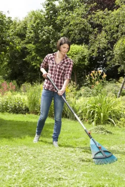 Gardena Verstellbesen combisystem mit Holzstiel 35 - 52 cm Arbeitsbreite