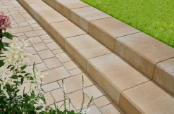 Kann Blockstufe 50 x 34 x 15 cm sandsteingelb