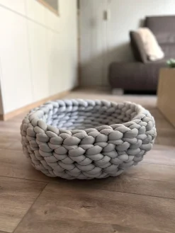 Katzenkorb Grobstrick geflochten 50 x 50 x 15 cm grau