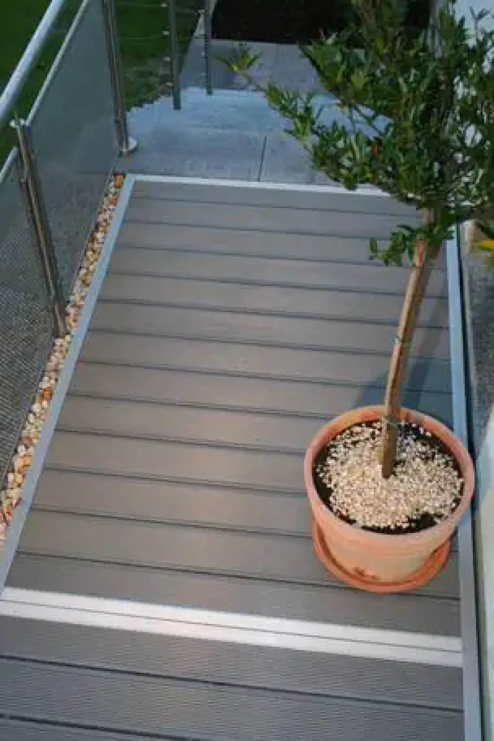 Kovalex Terrassendiele WPC 14,5 x 2,6 cm graubraun glatt Meterware