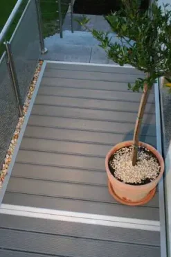 Kovalex Terrassendiele WPC 14,5 x 2,6 cm graubraun gebürstet Meterware
