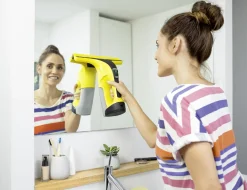 Kärcher Akku-Fenstersauger WV 6 Plus bis zu 100 Fenster pro Ladung