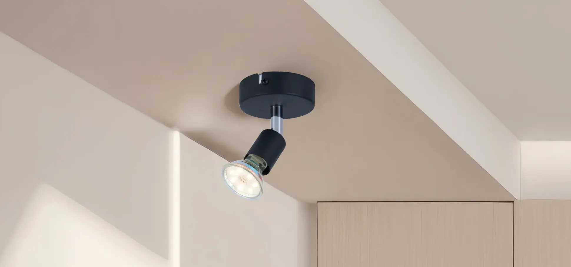 LED Leuchte 1er Spot Linos 1 schwarz Ø 8 x 11 cm warmweiß
