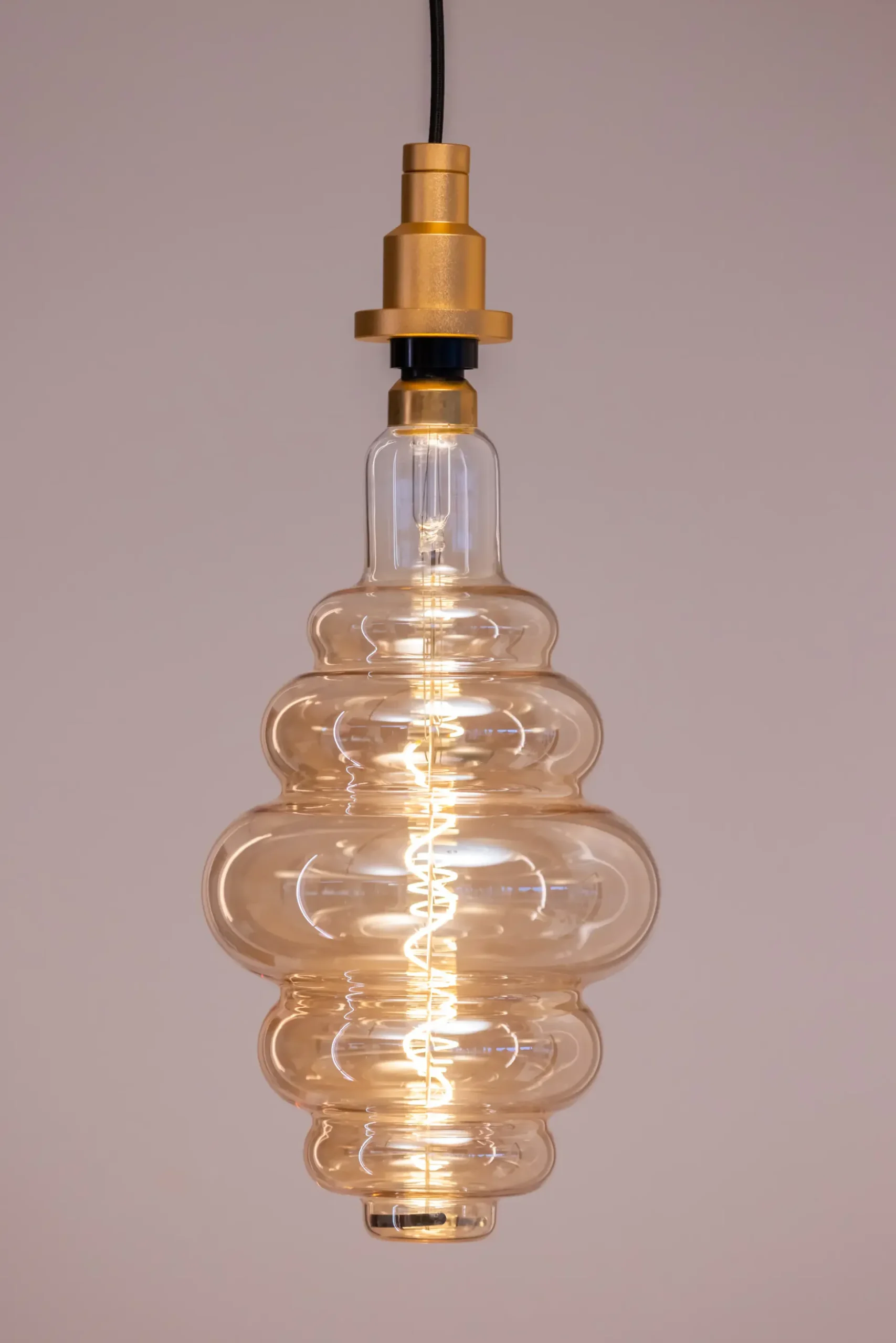 Osram LED Dekoleuchtmittel Nest E27 4,8 W warmweiß amber