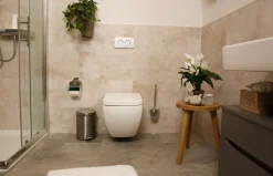 Primaster Wand WC spülrandlos Lucia Tiefspüler weiß inkl. WC Sitz